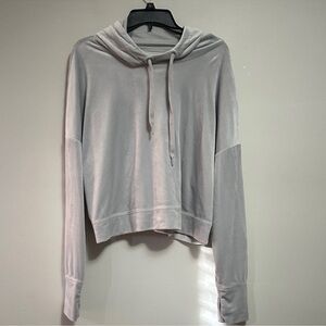 Offline by Aerie Women's Gray Velour
Cropped Hoodie Jacket size Extra small